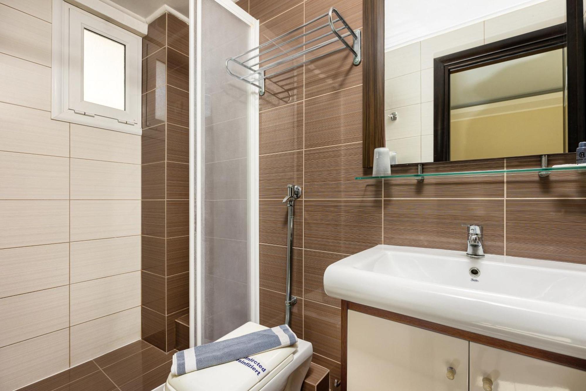 Standard Room,1595433295:JPEG